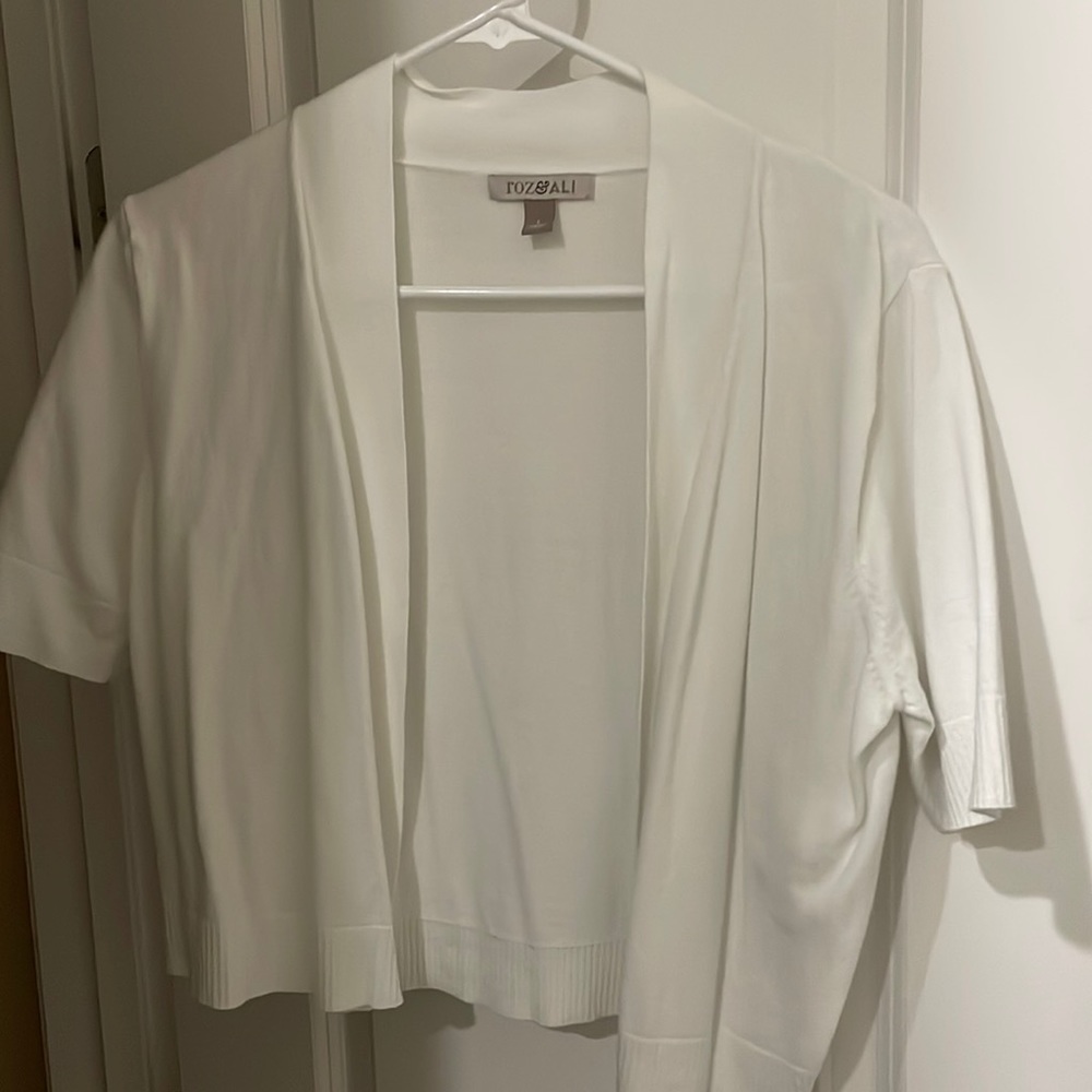 Short sleeve sweater cardigan